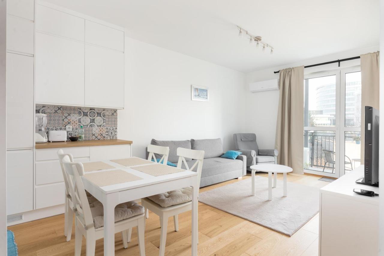 Budki Szczesliwickie Business Apartment Варшава Екстериор снимка